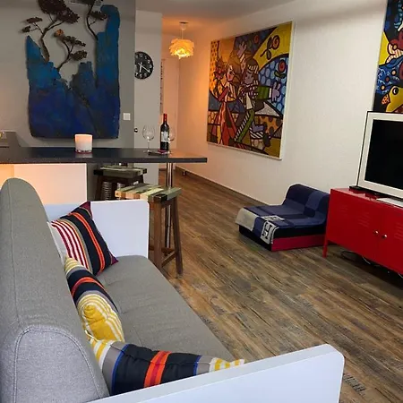 Cosy Apartment Near The Beach In Biarritz France Appartement