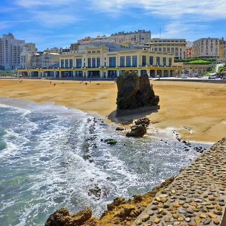 Cosy Apartment Near The Beach In Biarritz France *